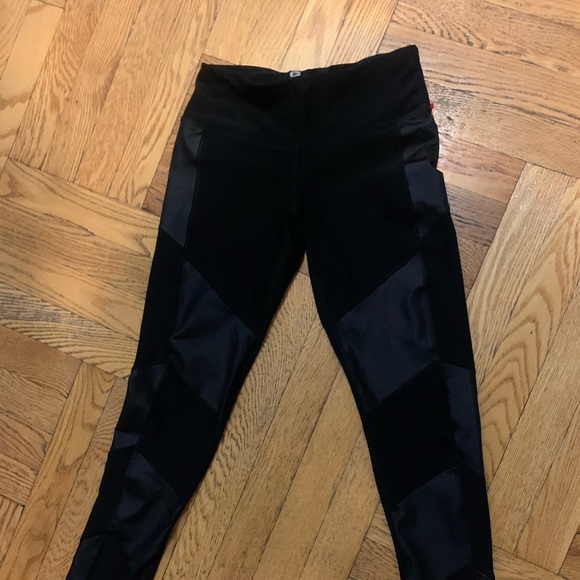 Workout leggings - Picture 1 of 3